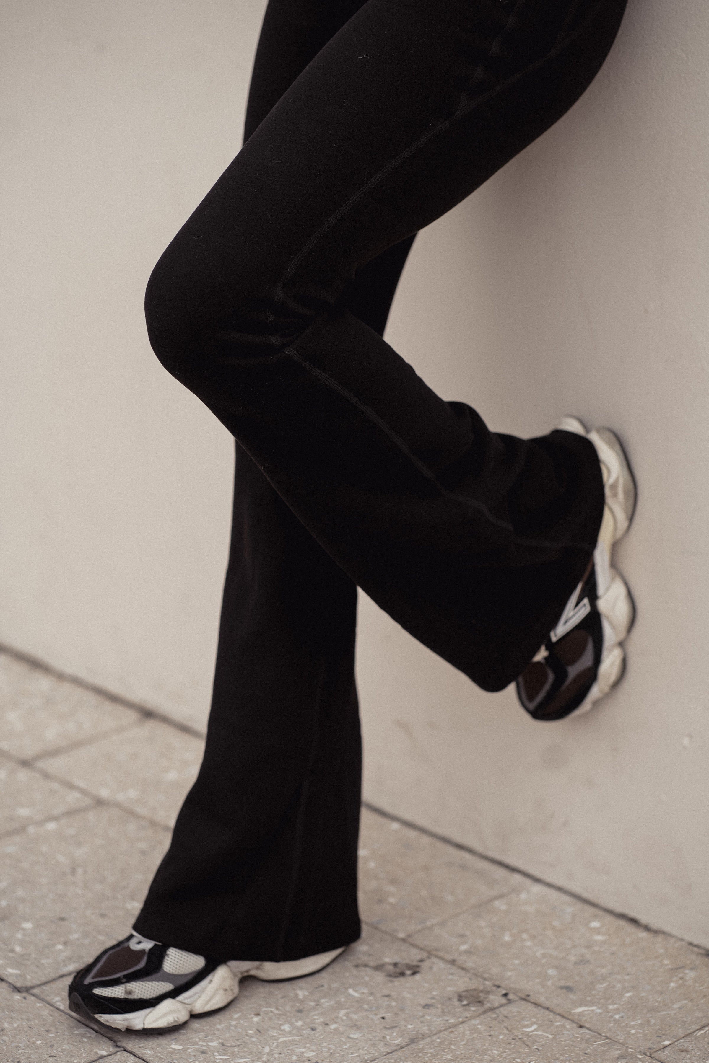 Sable Butter Wide Leg Trouser - Black