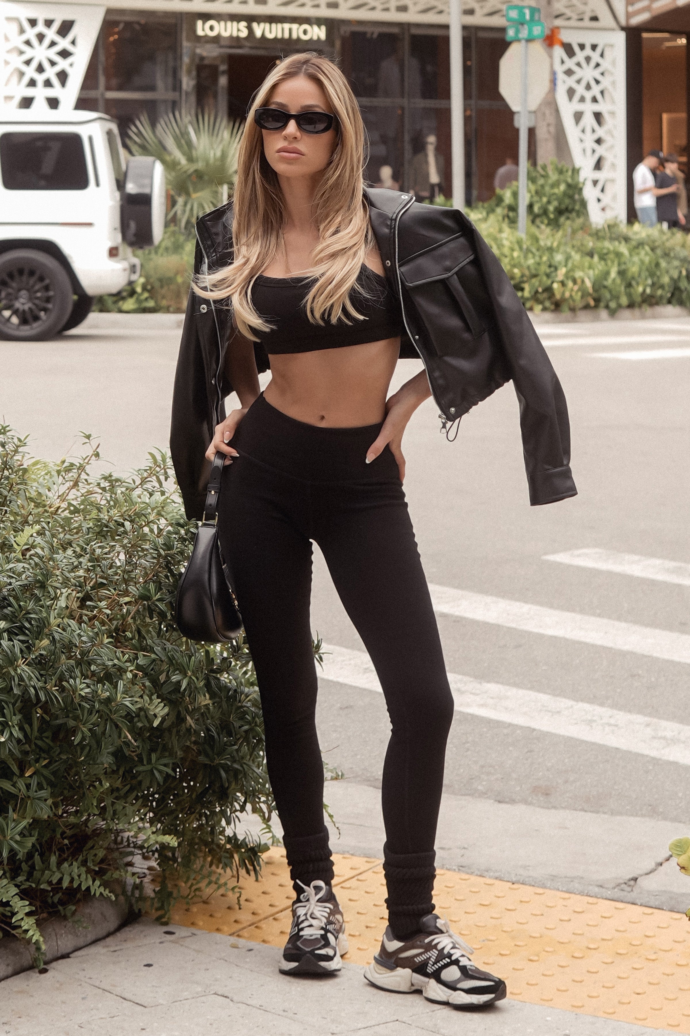 Sable Butter Straight Legging - Black