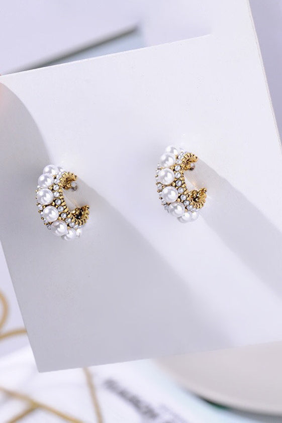 Lily pearl earrings